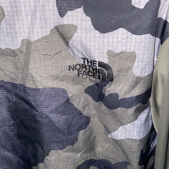 Gorgeous men’s North Face jacket size large - Picture 7 of 8